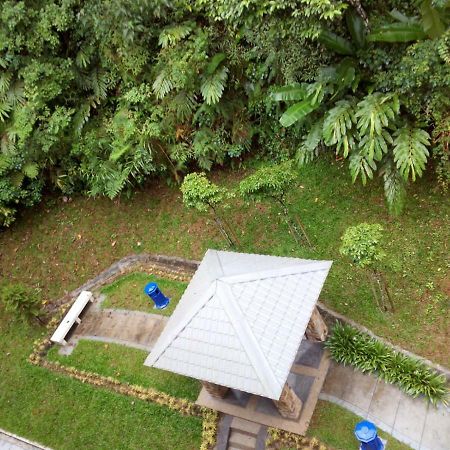 Azizi&Yati Muslim Homestay Cameron Highlands Buitenkant foto